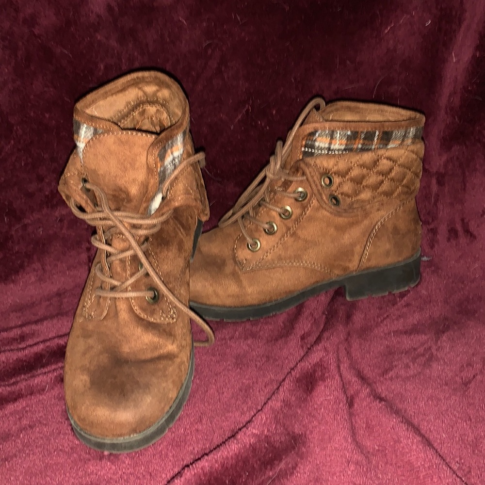 Fall boots